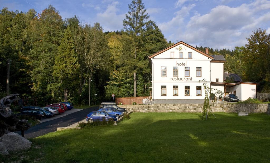 Hotel Epocha Janov nad Nisou Exterior foto